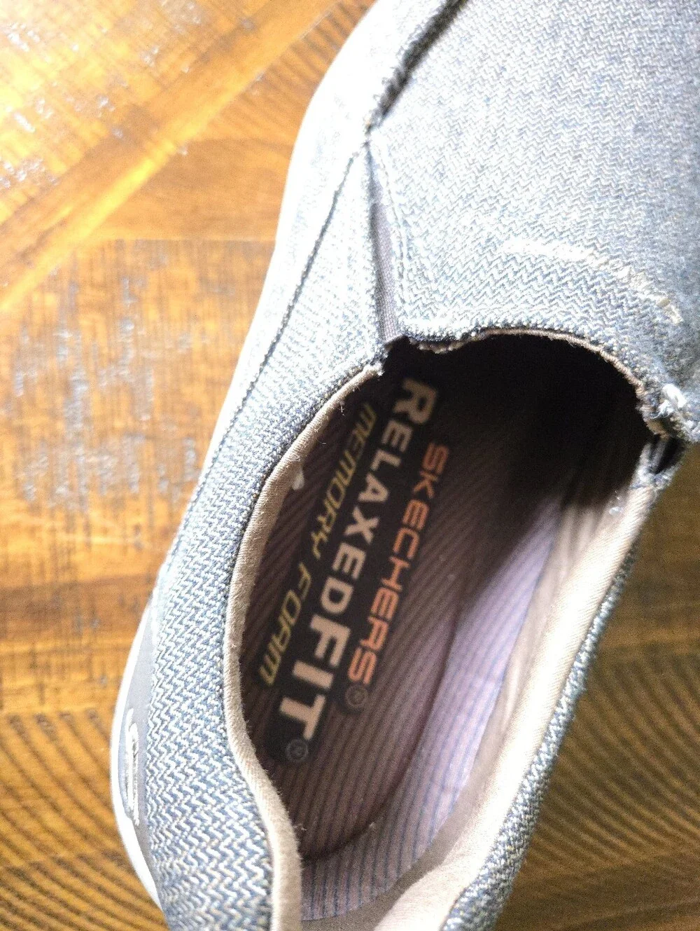 Size 10 Mens Skechers